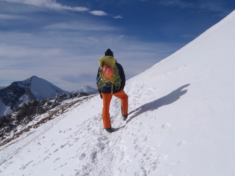 Mucho viento y frio acrecentado por fuertes rachas de viento 